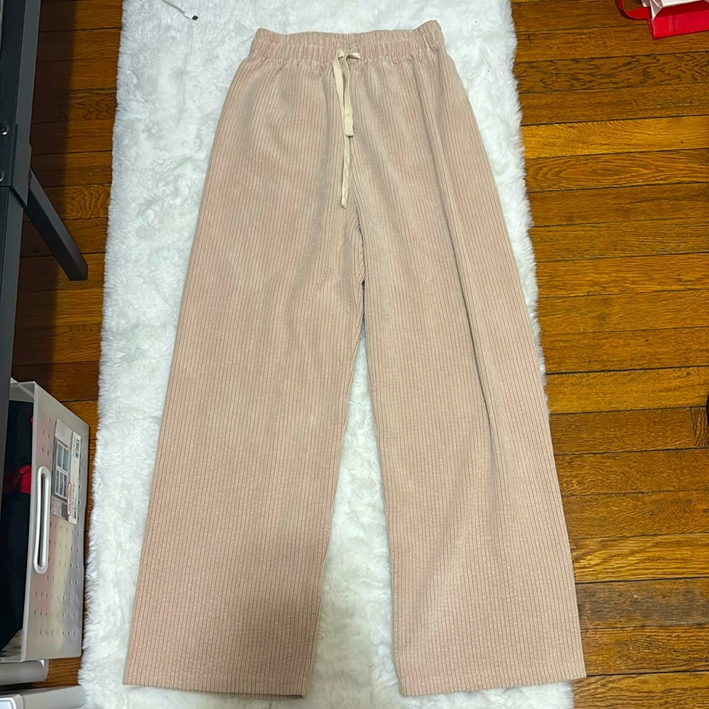 Pale pink high waisted sweatpants